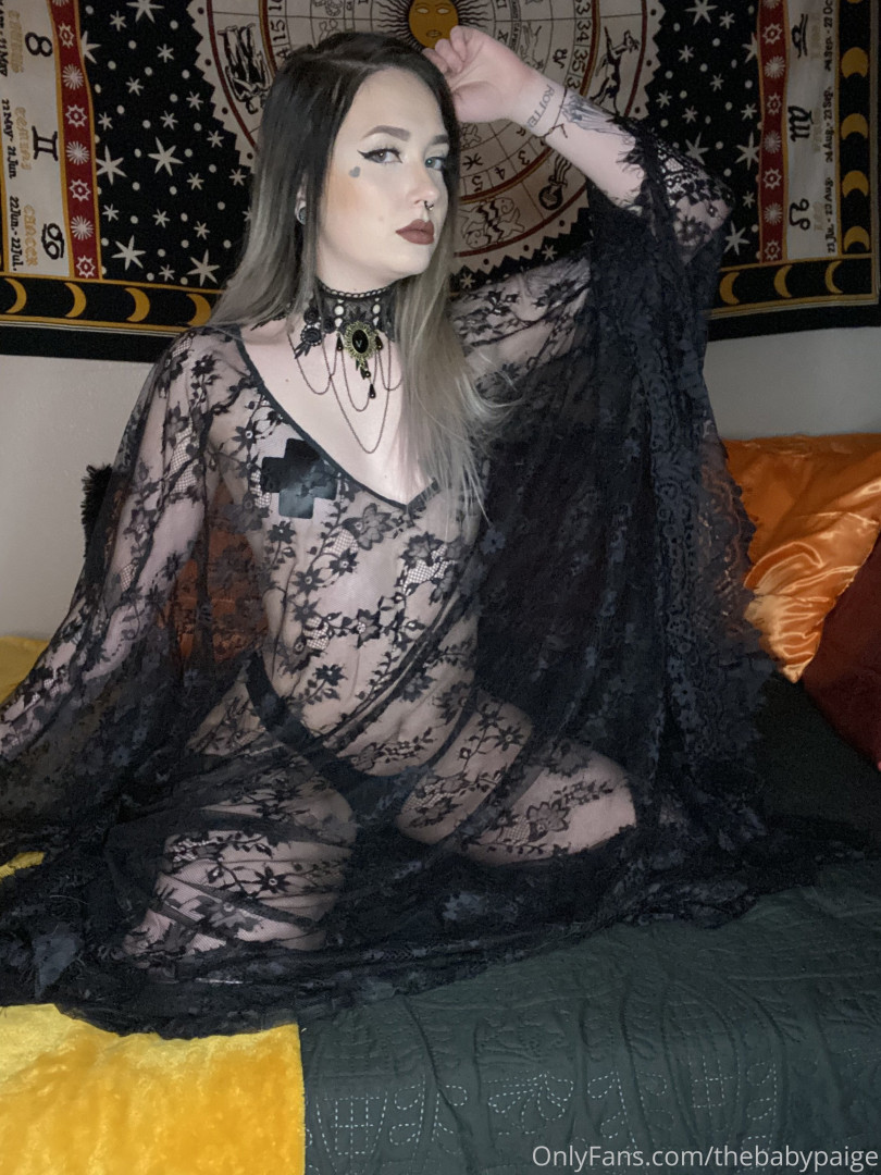 Photo by thebabypaige published on October 16,2023 06:43:01 - BestThots