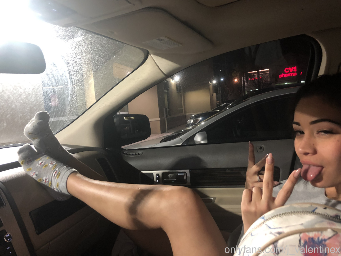 Photo by j_valentinex published on October 12,2023 04:29:07 - BestThots