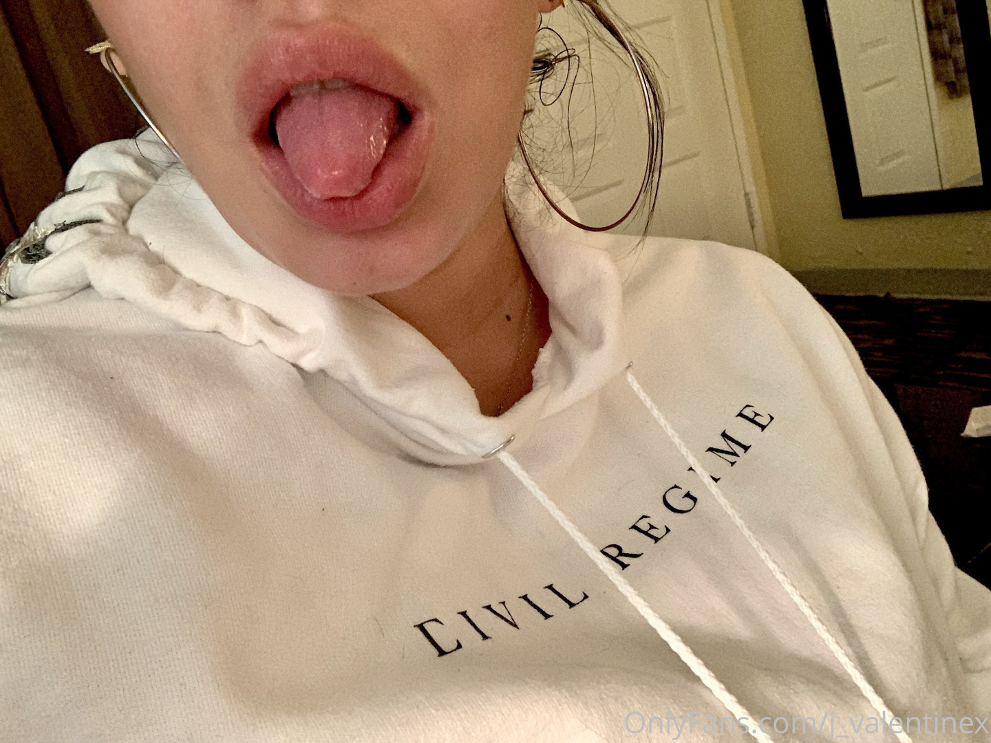 Photo by j_valentinex published on October 12,2023 05:05:18 - BestThots