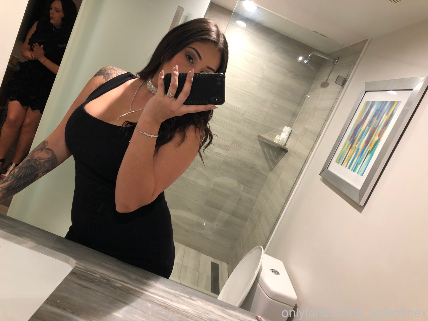 Photo by j_valentinex published on October 12,2023 06:28:43 - BestThots