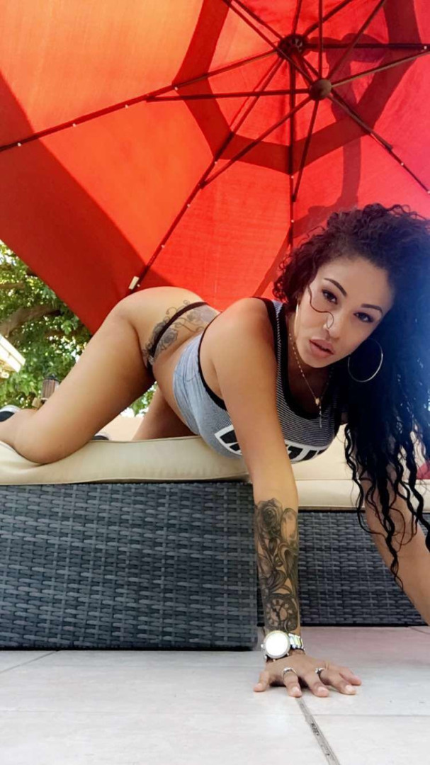 Photo by j_valentinex published on October 12,2023 06:47:19 - BestThots