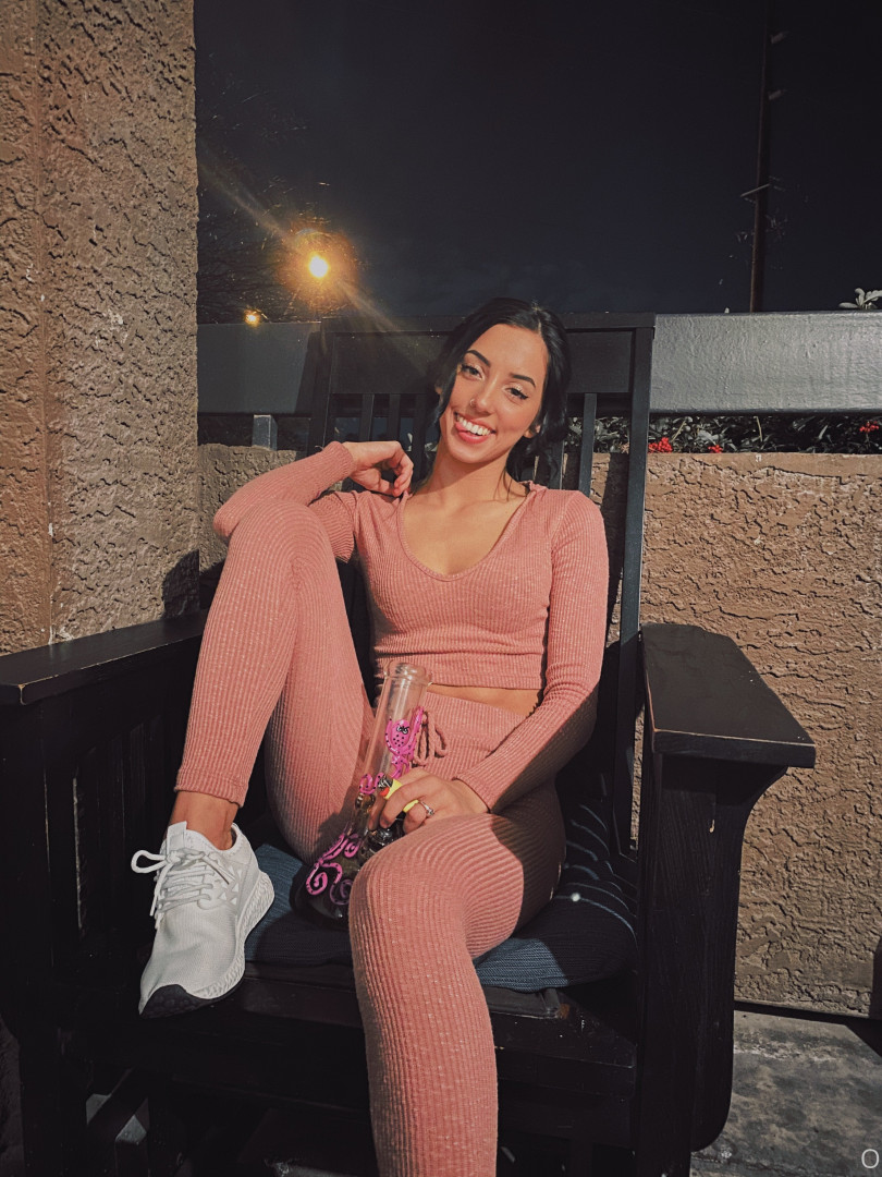 Photo by onlykarli published on August 18,2023 08:42:23 - BestThots