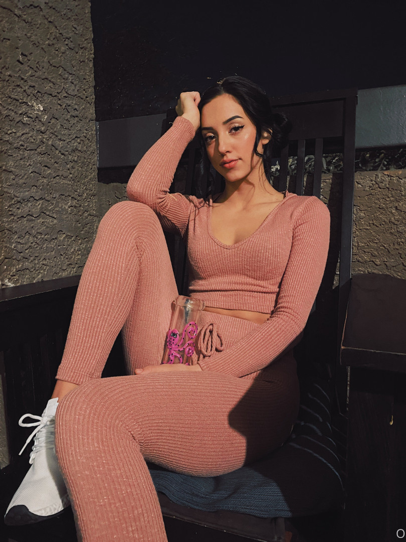 Photo by onlykarli published on August 18,2023 08:42:39 - BestThots