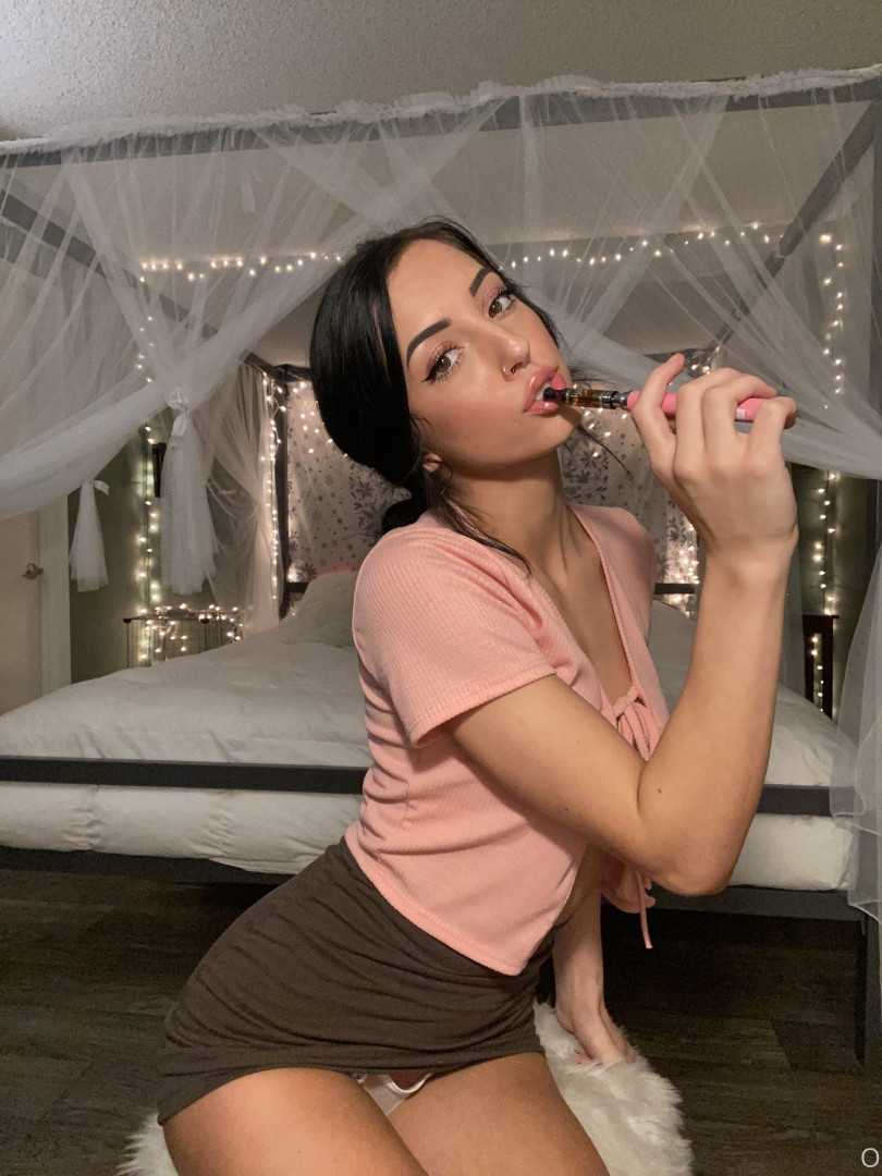 Photo by onlykarli published on August 18,2023 08:44:30 - BestThots