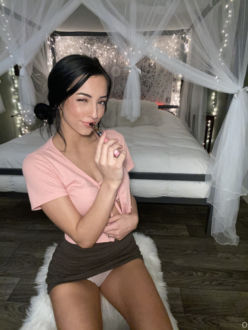 Photo by onlykarli published on August 18,2023 08:44:53 - BestThots