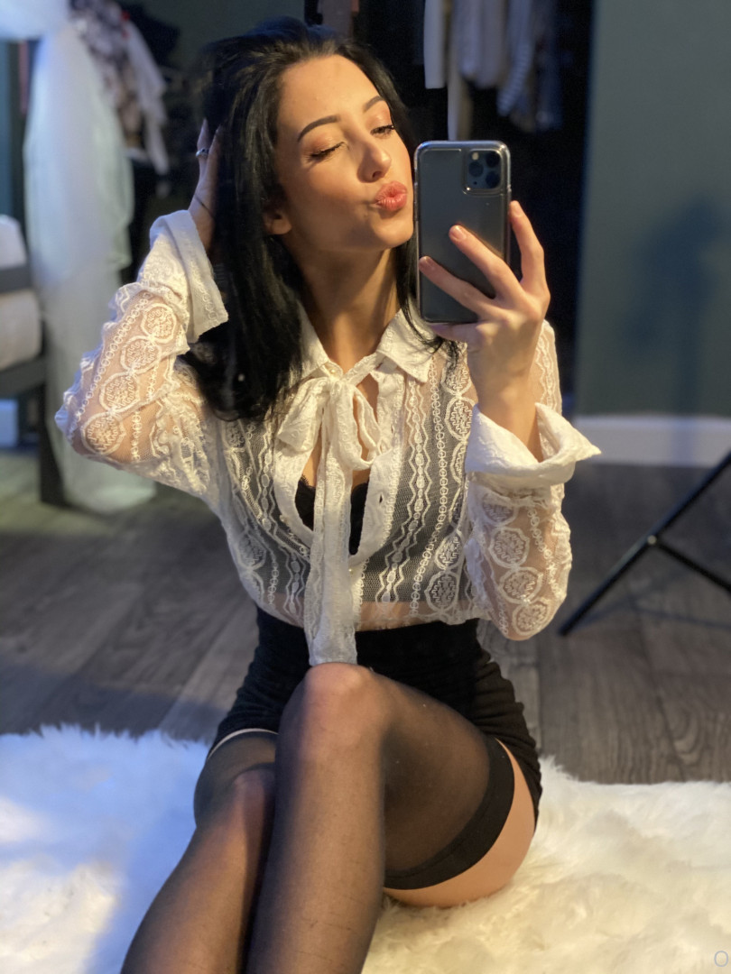 Photo by onlykarli published on August 18,2023 08:55:03 - BestThots