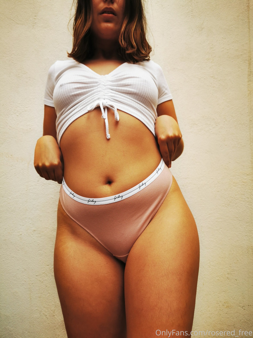 Photo by roseredfans published on November 5,2023 11:58:30 - BestThots