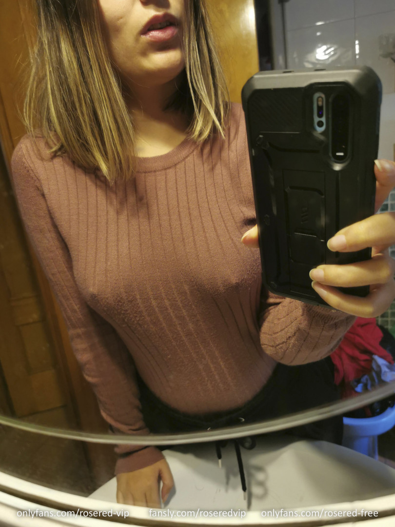 Photo by roseredfans published on November 5,2023 11:58:59 - BestThots