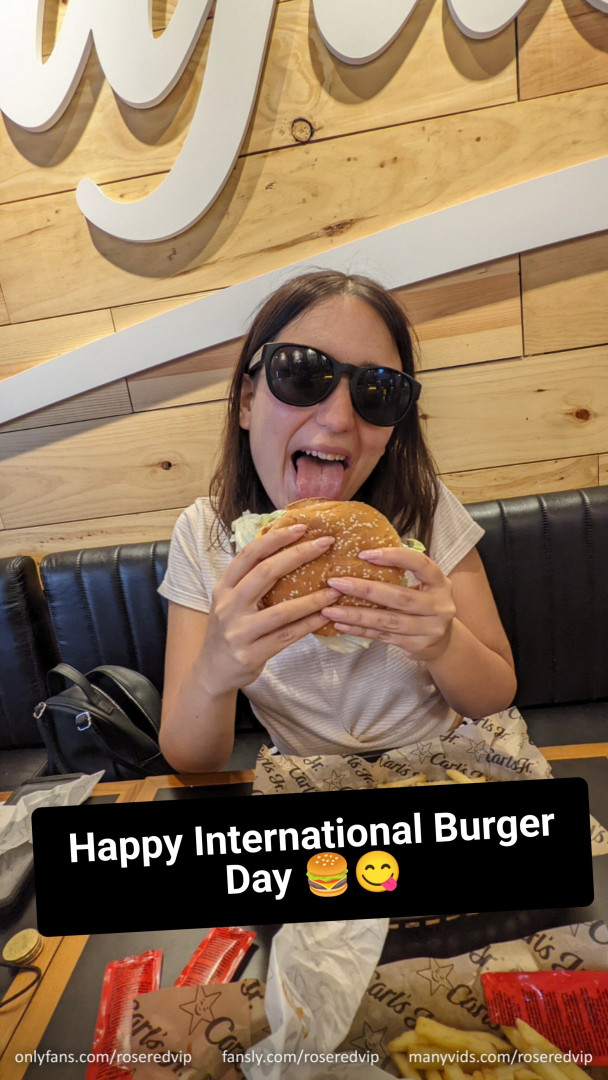 Photo by roseredfans published on November 5,2023 12:01:16 - BestThots