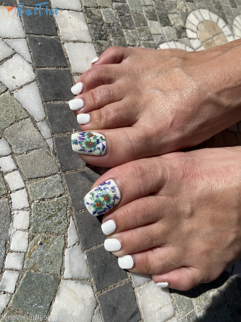 Photo by heatherlovenyc published on December 24,2024 07:11:14 - BestThots