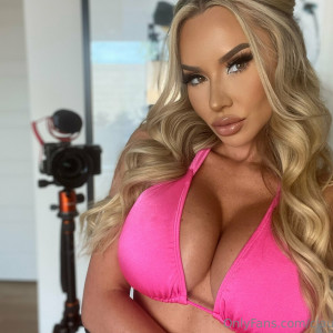 claudiafijalfit #2554085