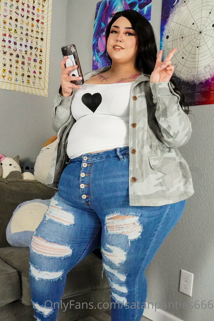 Photo by satanpanties666 published on August 2,2023 19:32:39 - BestThots