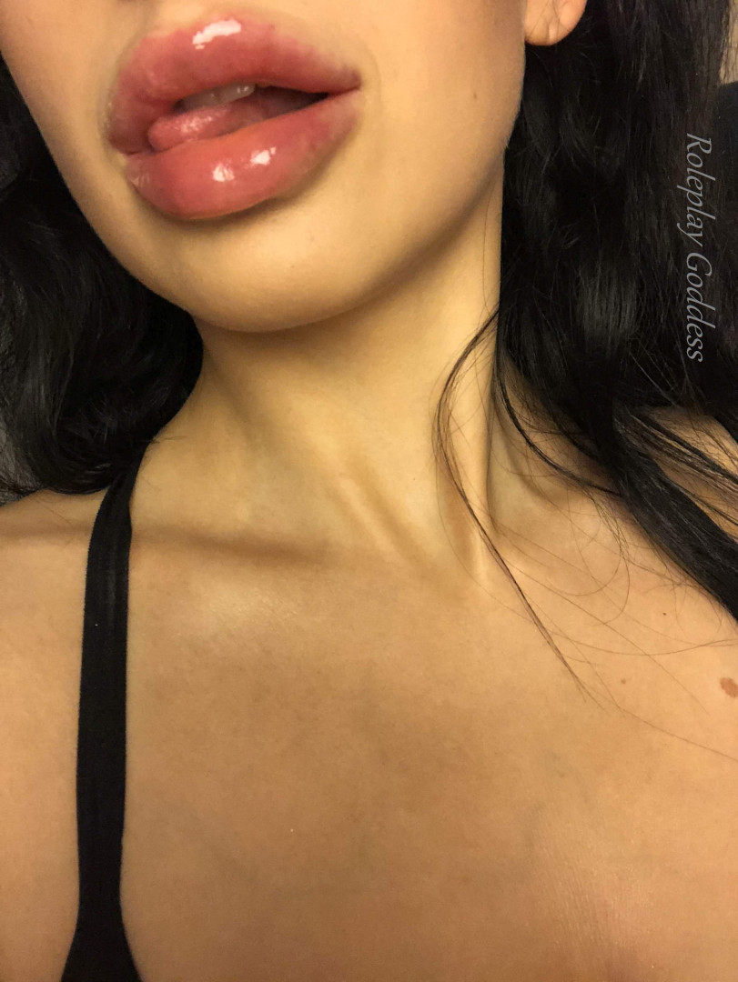 Photo by roleplayg0ddess published on October 11,2023 18:19:46 - BestThots