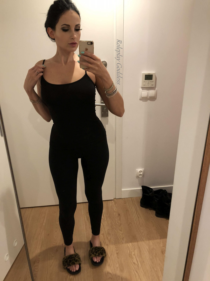 Photo by roleplayg0ddess published on October 11,2023 21:22:05 - BestThots