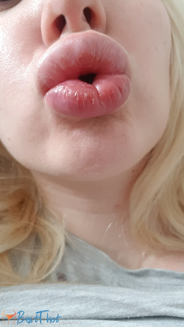 Photo by vivianroseofficial published on December 12,2024 09:51:37 - BestThots