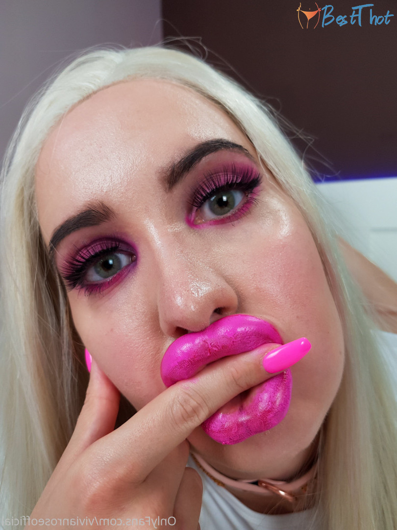 Photo by vivianroseofficial published on December 12,2024 09:52:32 - BestThots