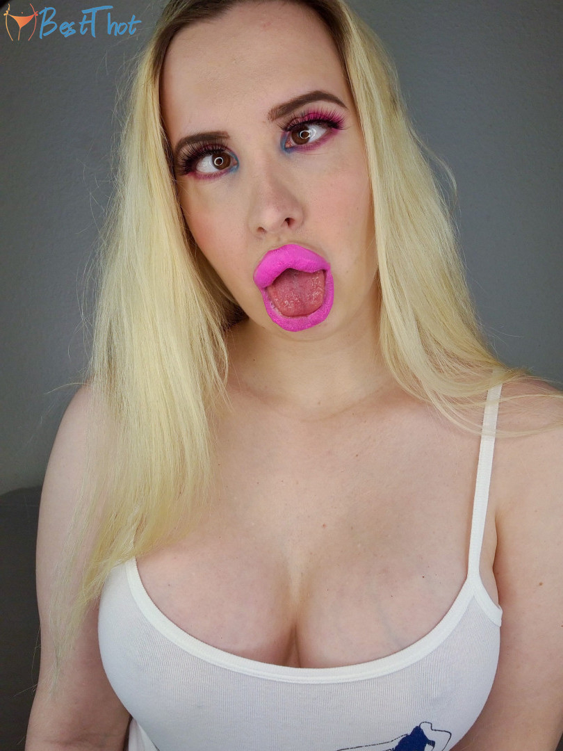 Photo by vivianroseofficial published on December 12,2024 09:53:02 - BestThots