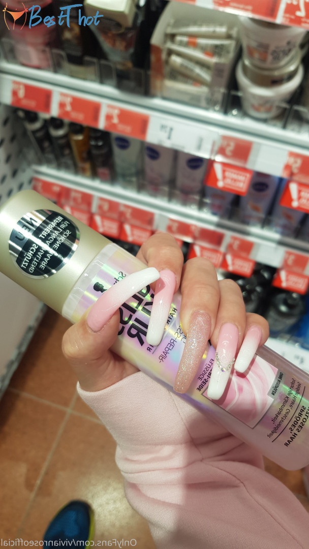 Photo by vivianroseofficial published on December 12,2024 09:53:15 - BestThots