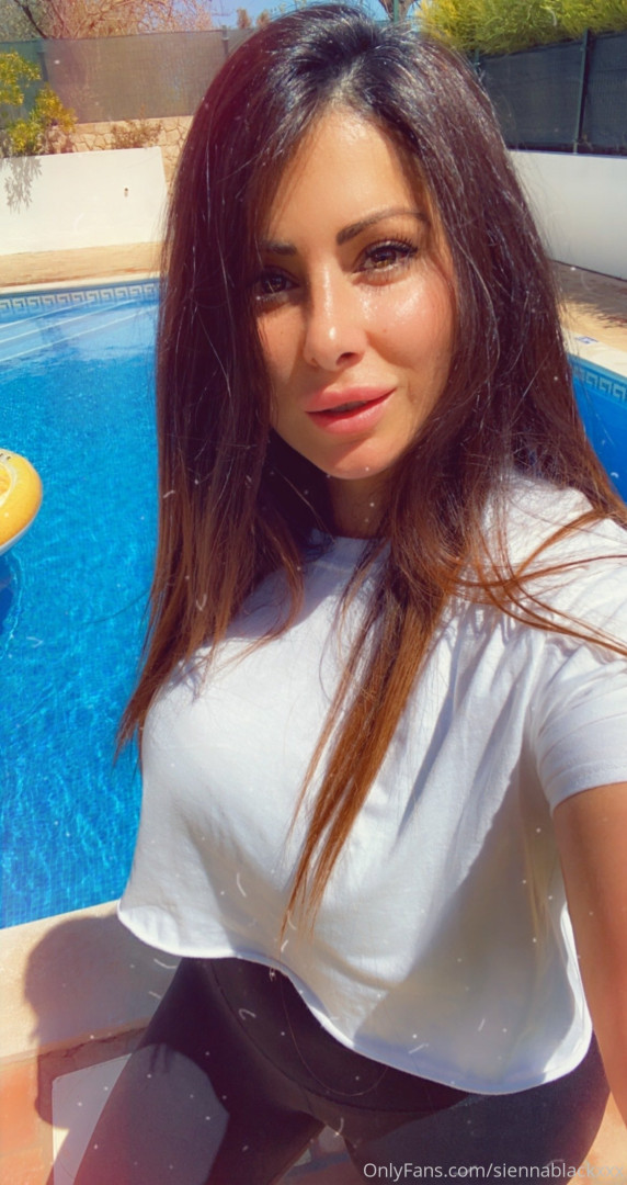 Photo by siennablackxxx published on May 18,2023 01:18:34 - BestThots