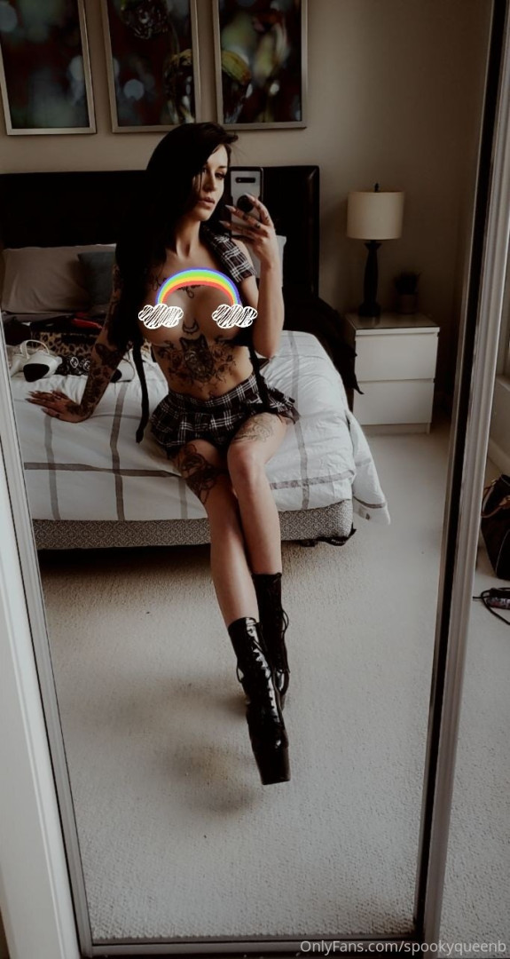 Photo by spookyqueenb published on October 11,2023 08:55:47 - BestThots