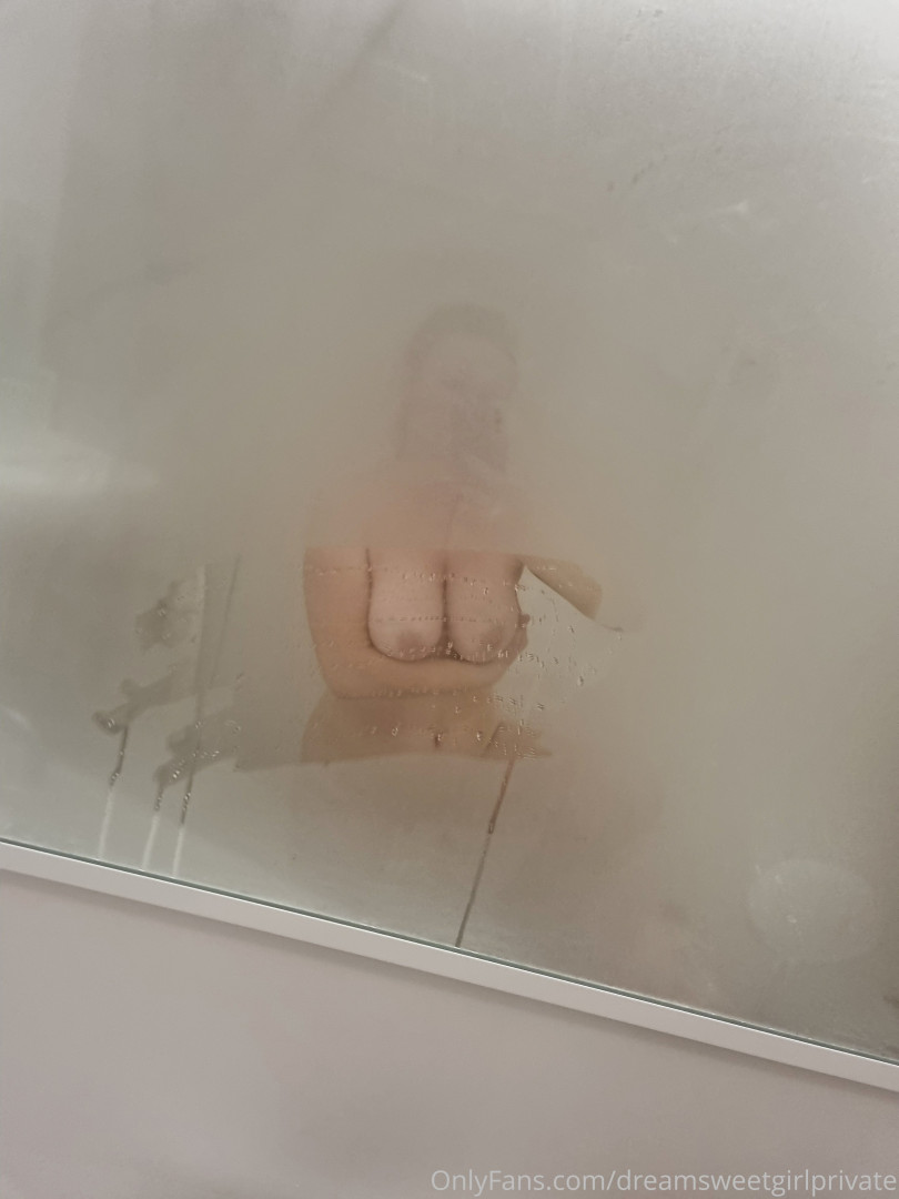 Photo by dreamsweetgirl published on July 13,2023 21:01:06 - BestThots