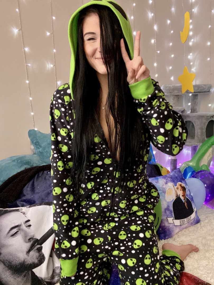 Photo by starrleaf published on May 17,2023 16:37:53 - BestThots