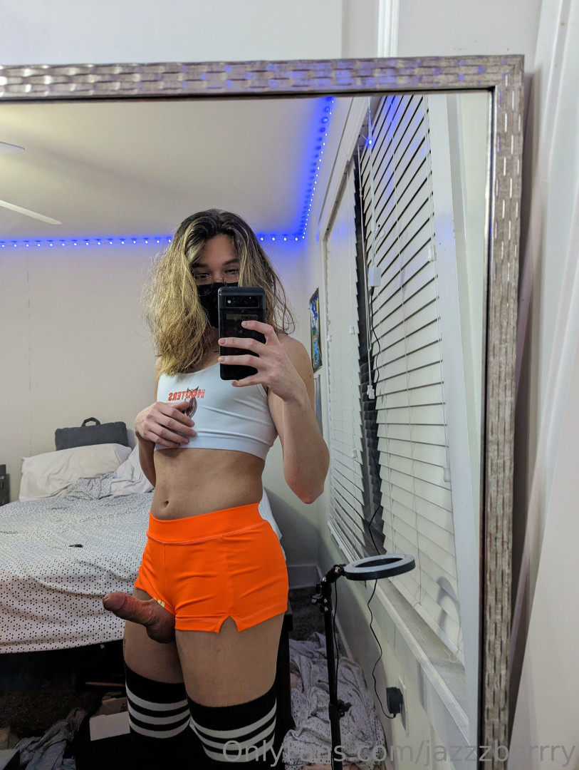 Photo by jazzzberrry published on May 25,2023 02:49:27 - BestThots