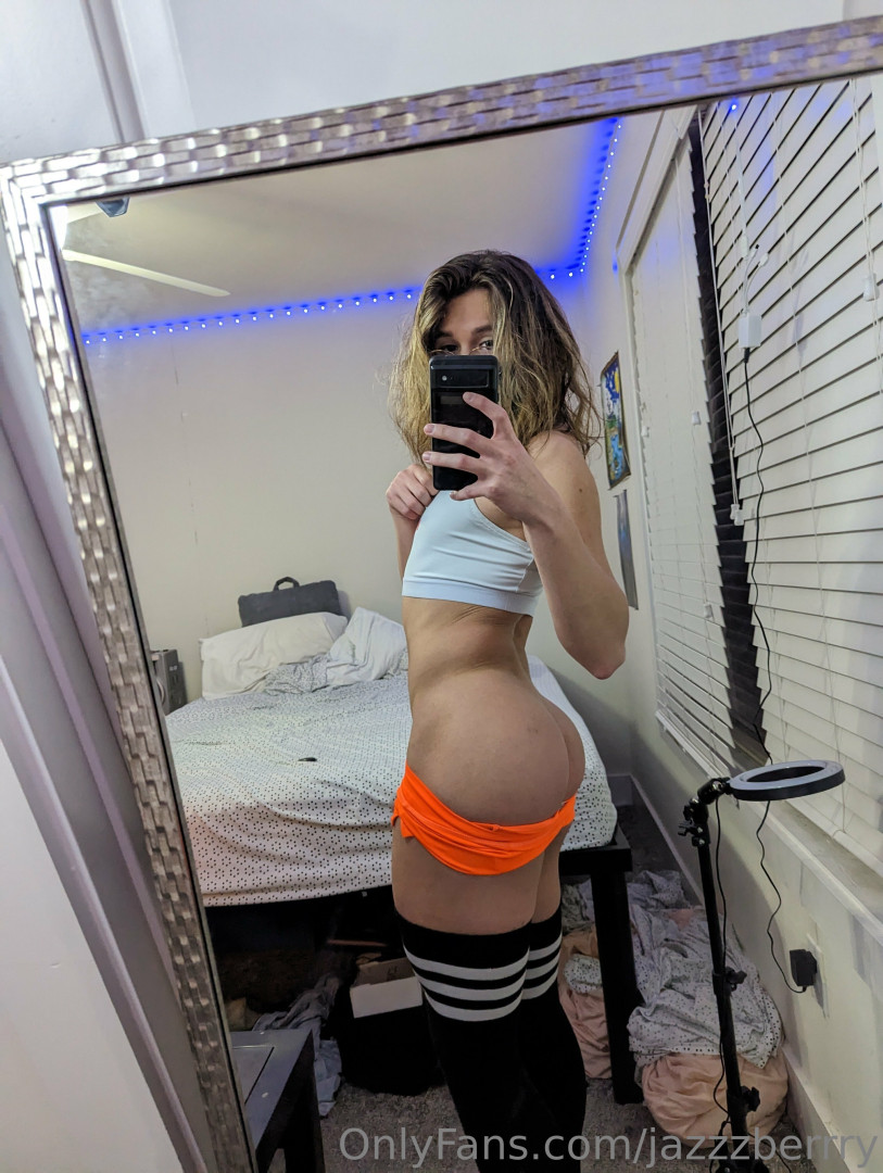 Photo by jazzzberrry published on May 25,2023 02:49:53 - BestThots