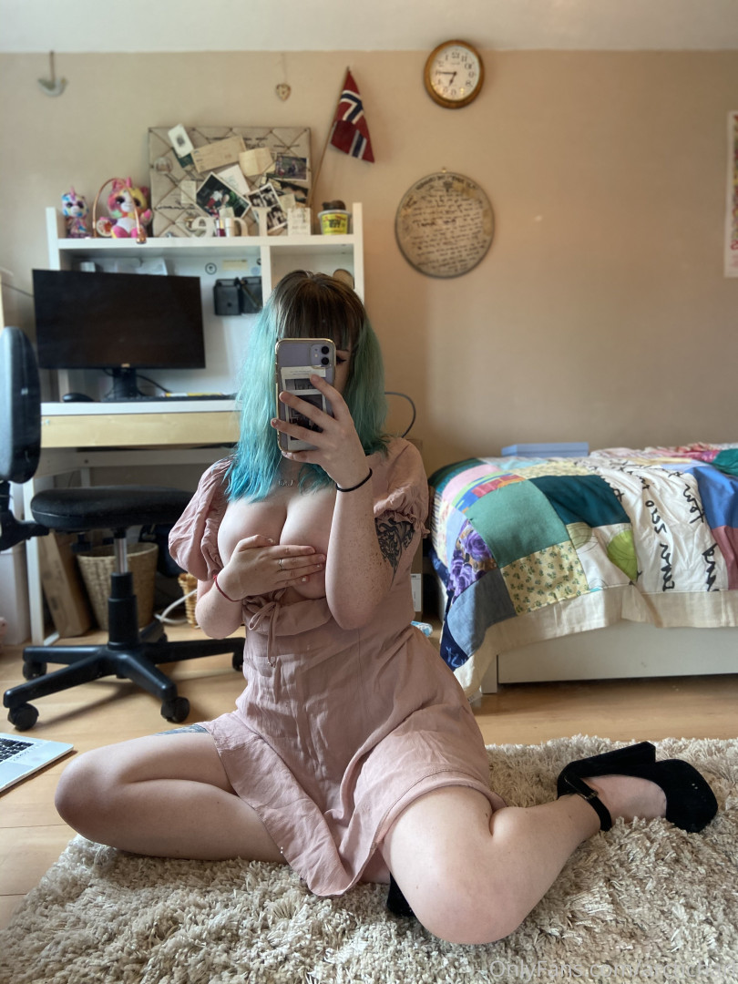 Photo by arcticharl published on November 24,2023 11:46:06 - BestThots