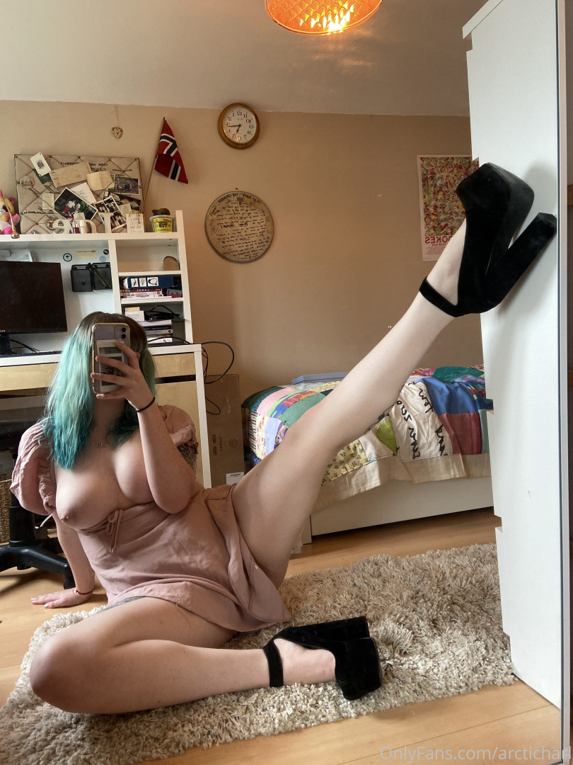 Photo by arcticharl published on November 24,2023 11:52:44 - BestThots