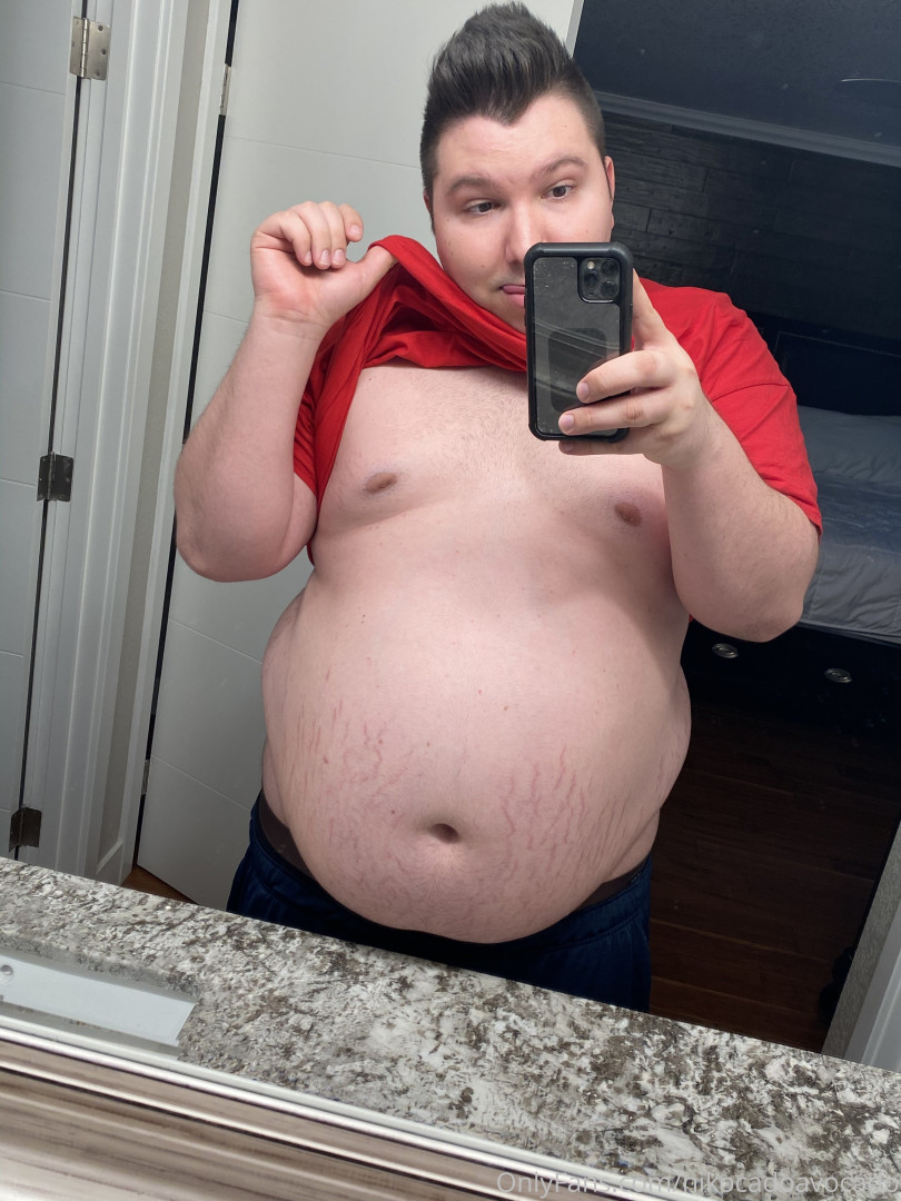 Photo by nikocadoavocado published on October 14,2023 10:41:18 - BestThots