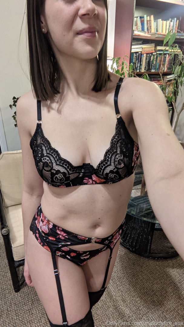 Photo by melodyfire_xox published on October 15,2023 00:11:15 - BestThots