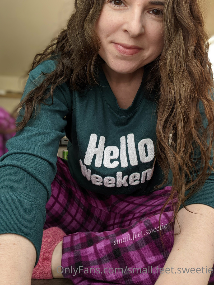 Photo by small.feet.sweetie published on May 17,2023 22:10:03 - BestThots