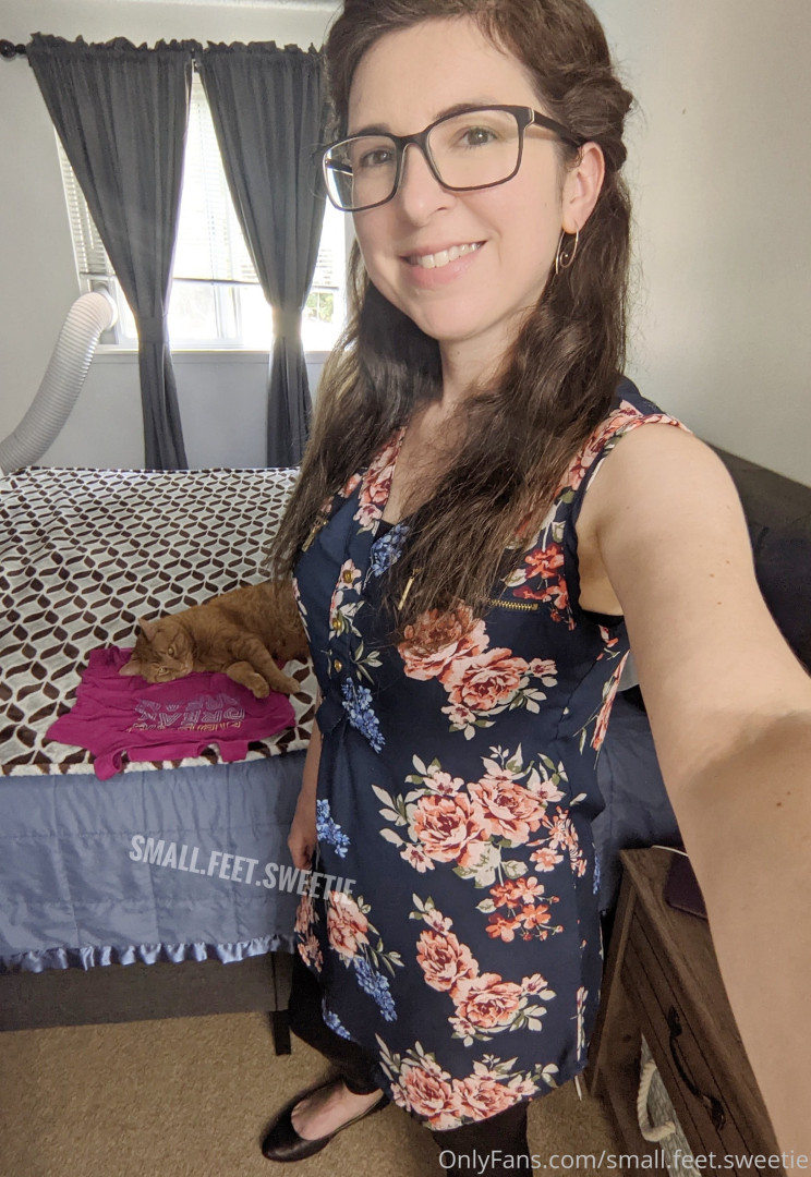 Photo by small.feet.sweetie published on May 17,2023 22:10:45 - BestThots