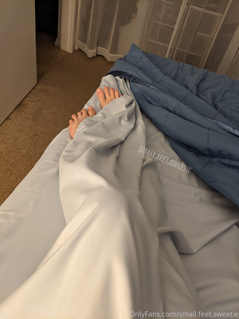 Photo by small.feet.sweetie published on May 17,2023 22:12:03 - BestThots