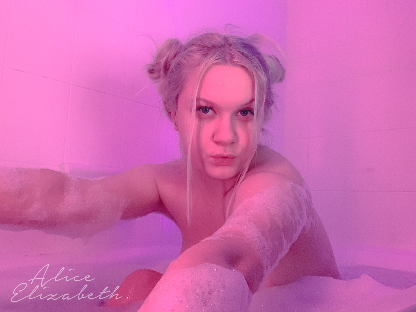Photo by alicemoss published on November 20,2023 01:22:07 - BestThots