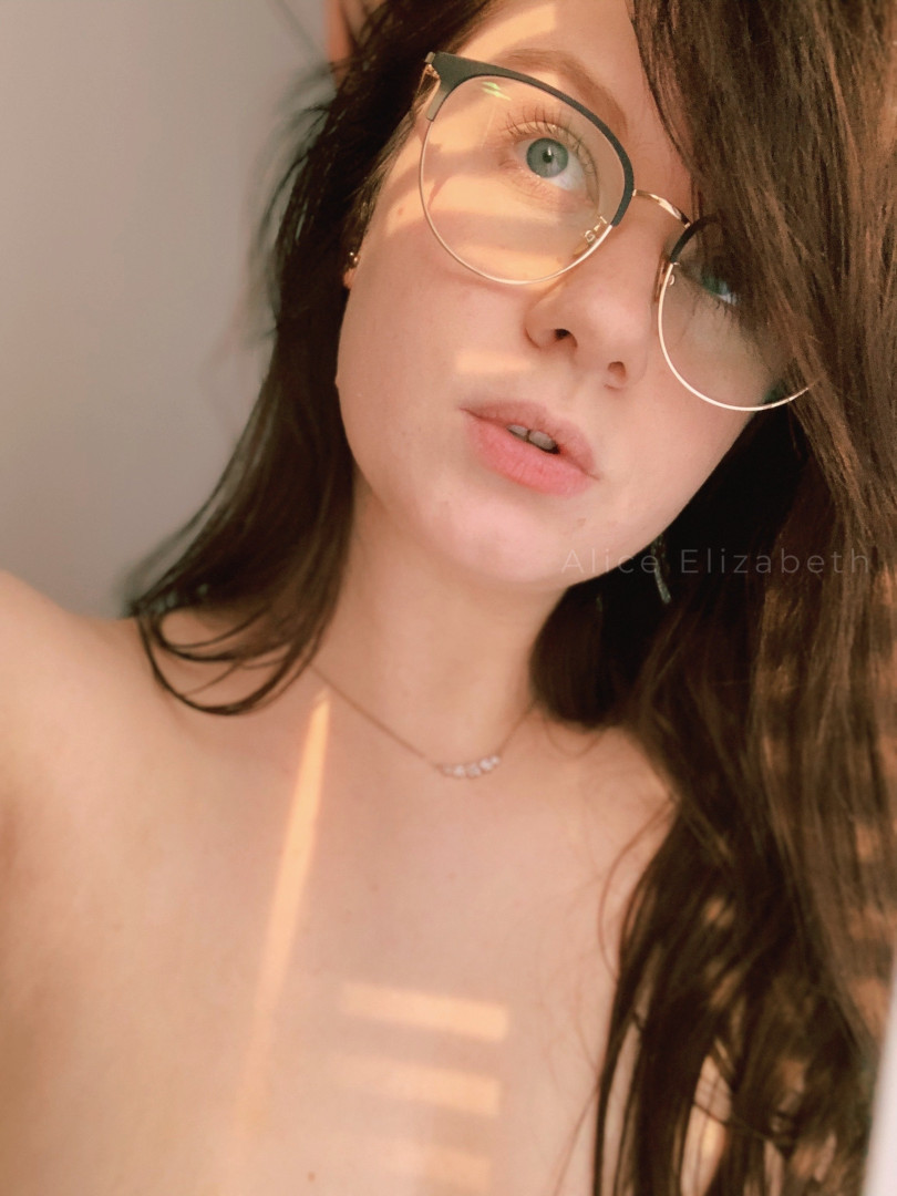 Photo by alicemoss published on November 20,2023 01:24:27 - BestThots
