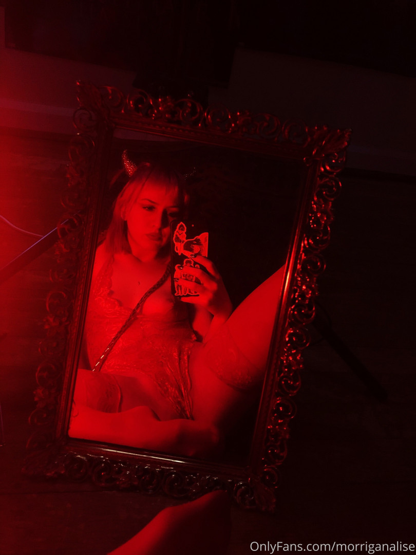 Photo by theemorrigannn published on October 16,2023 00:00:52 - BestThots