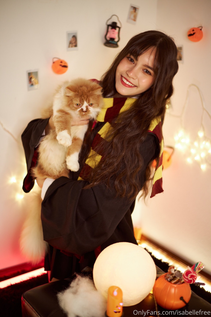 Photo by isabellefree published on October 16,2023 01:09:37 - BestThots