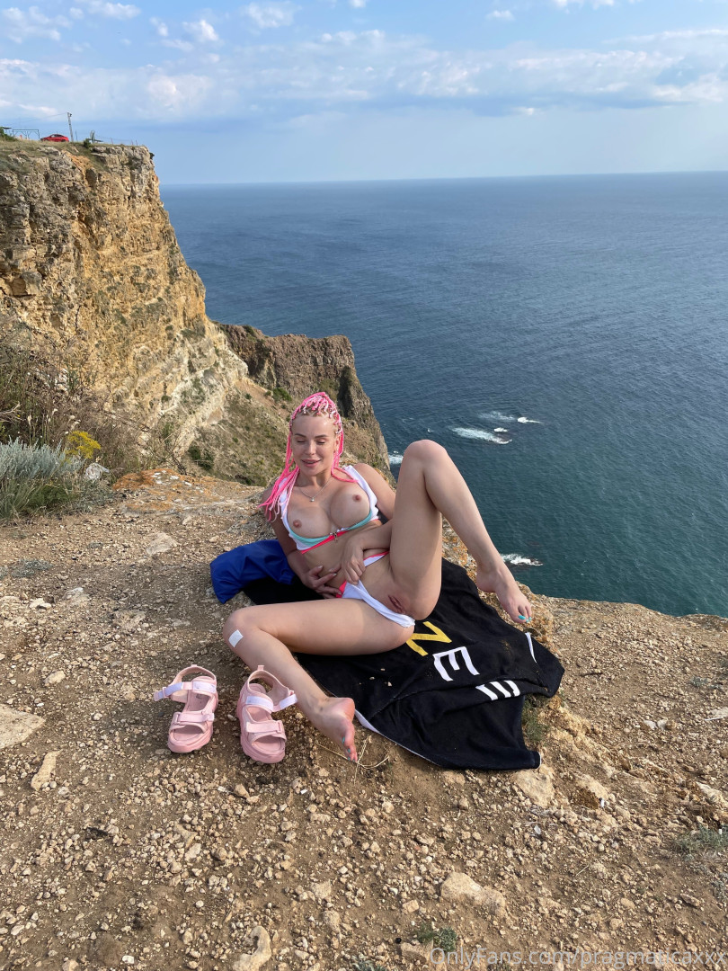 Photo by pragmaticaxxx published on August 5,2023 12:16:11 - BestThots