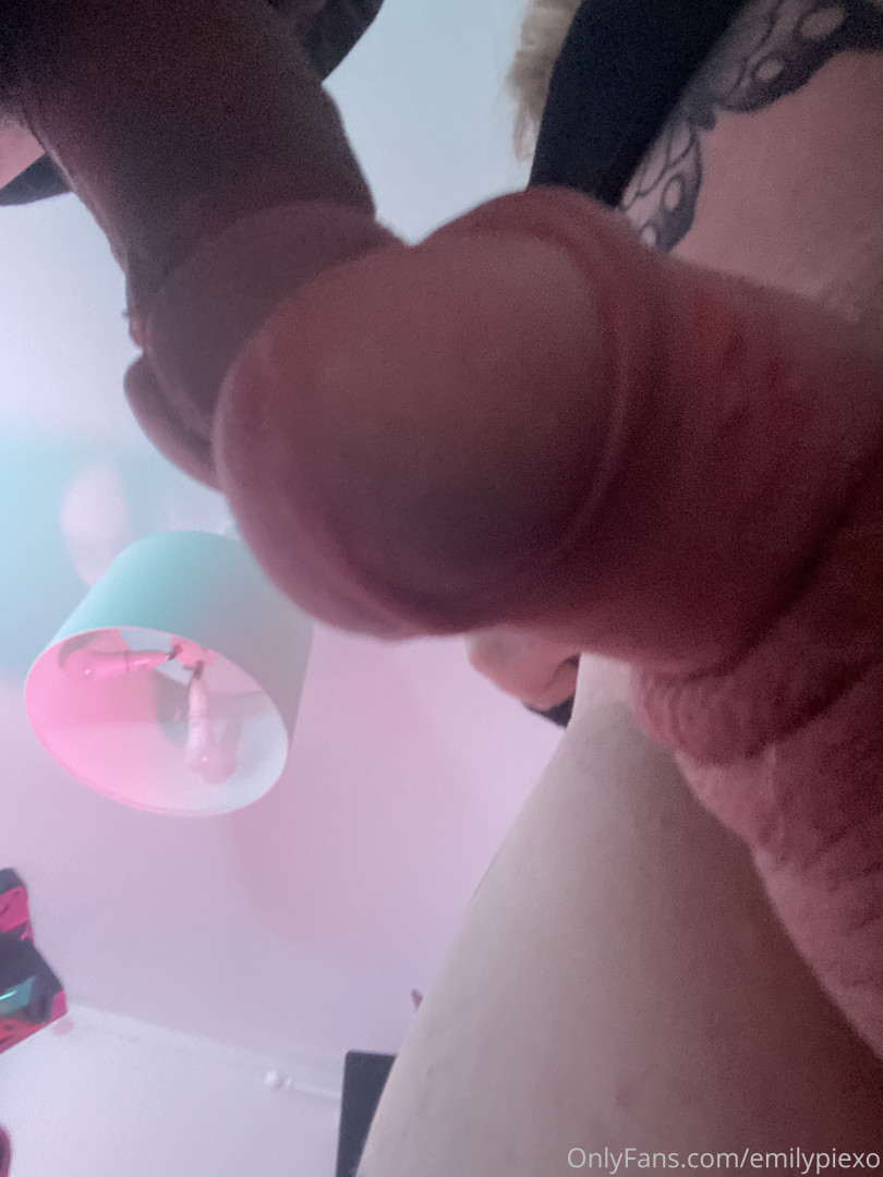 Photo by emilypiexo published on August 31,2023 19:06:58 - BestThots