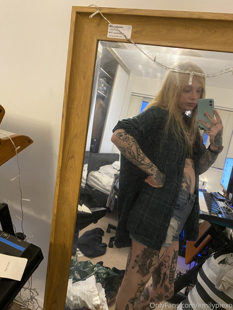 Photo by emilypiexo published on August 31,2023 20:44:17 - BestThots