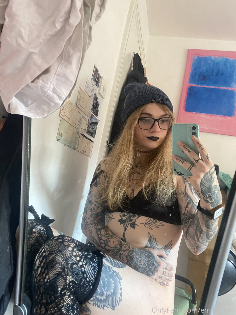 Photo by emilypiexo published on August 31,2023 21:00:05 - BestThots