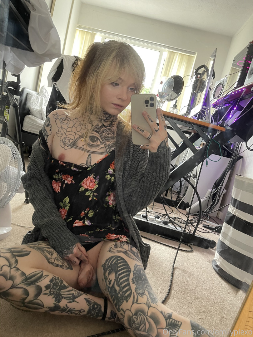 Photo by emilypiexo published on August 31,2023 21:00:48 - BestThots