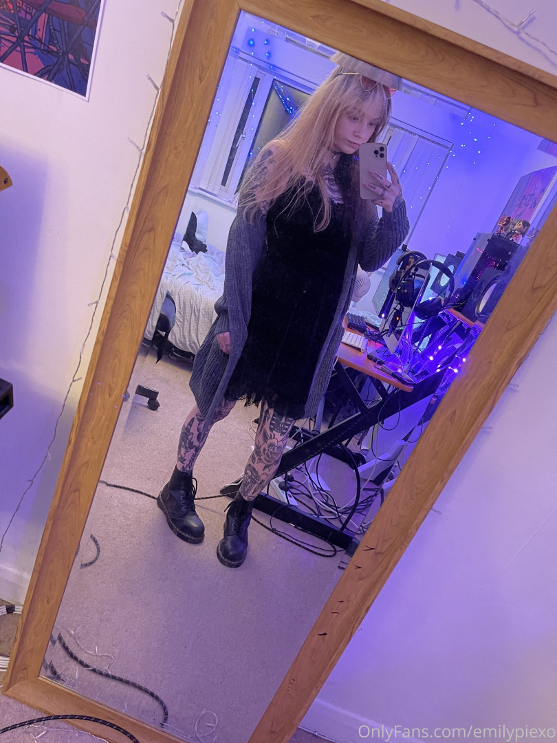 Photo by emilypiexo published on August 31,2023 21:08:12 - BestThots