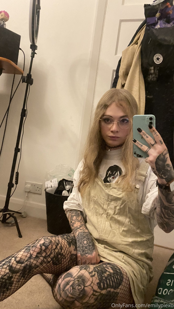 Photo by emilypiexo published on August 31,2023 22:39:31 - BestThots