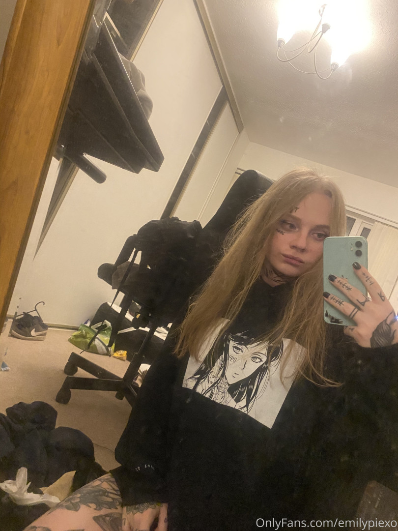 Photo by emilypiexo published on August 31,2023 22:53:44 - BestThots
