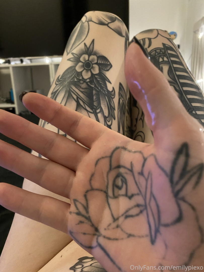 Photo by emilypiexo published on August 31,2023 23:07:03 - BestThots