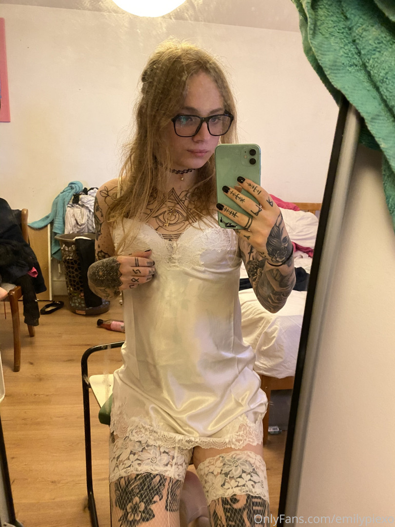 Photo by emilypiexo published on August 31,2023 23:21:24 - BestThots