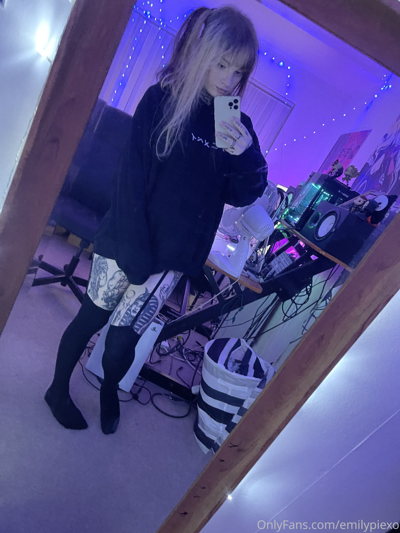 Photo by emilypiexo published on August 31,2023 23:52:29 - BestThots